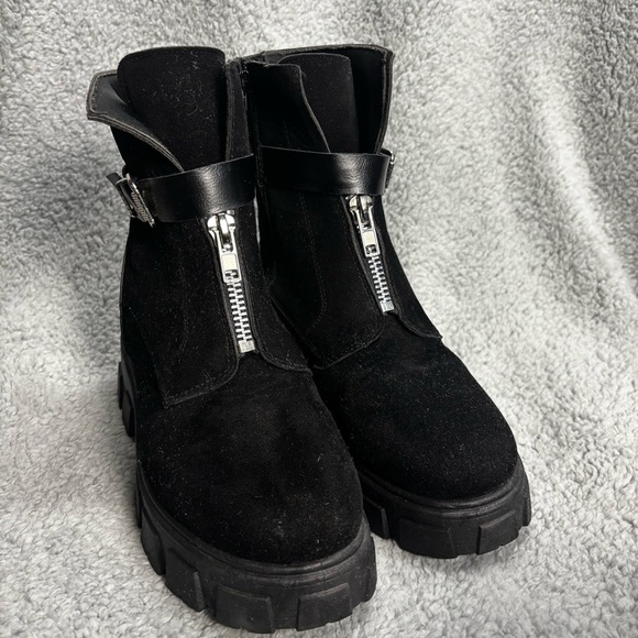 Olivia Miller Combat Boots Size 7.5 Black Zipper Closure with Buckle Side Zipper - Picture 10 of 10